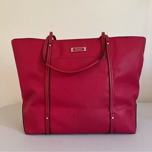 Tumi Villa Q Tote in Azalea